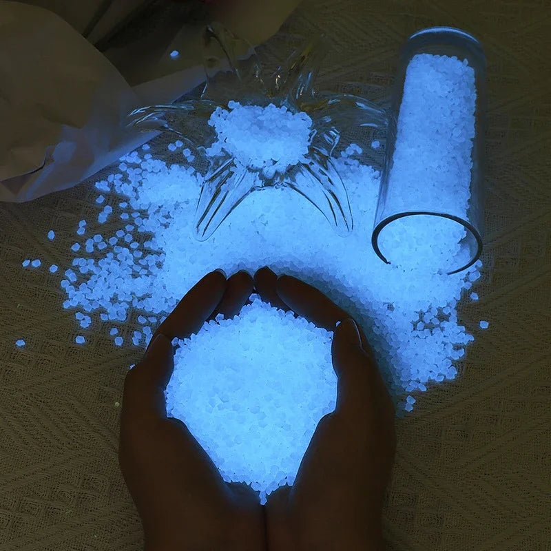 Luminous Glow Sand (1000 Pcs) – Light-Absorbing Decorative Sand