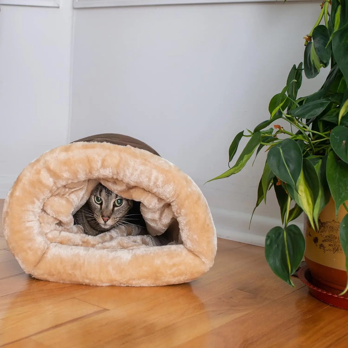 Cozy Cat Sleeping Bag – Soft Wraparound Pet Nest